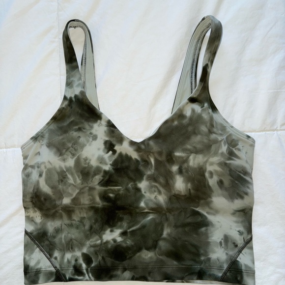 Align Tank Top - Picture 2 of 3